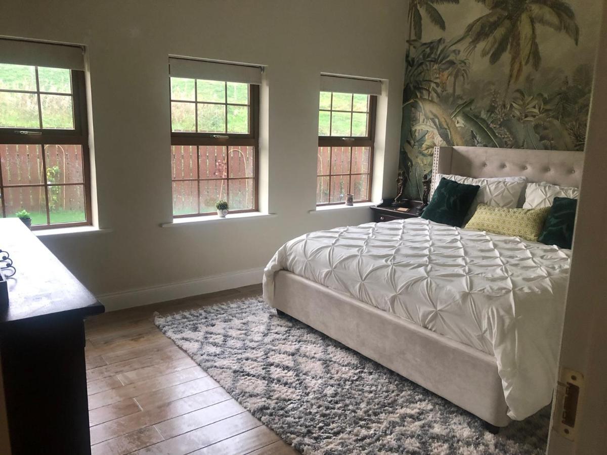 The Fairways, Castleblayney Bed & Breakfast Екстериор снимка